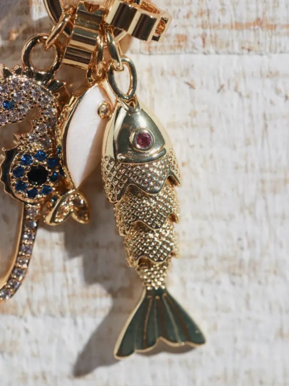 Crystal Seahorse and Goldfish Charm Necklave TRENDING!! BNWT - Picture 3 of 4